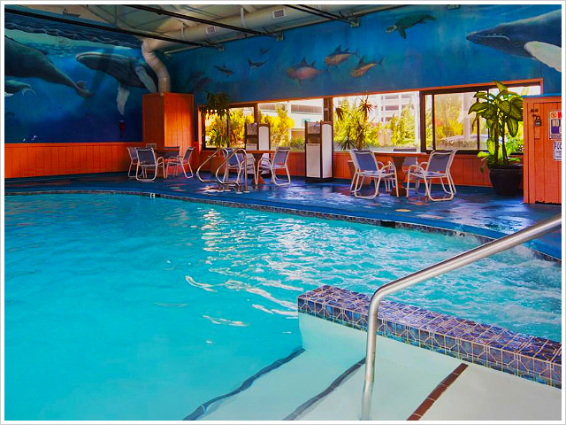 Ramada Plaza by Wyndham Virginia Beach Oceanfront Indoor Pool