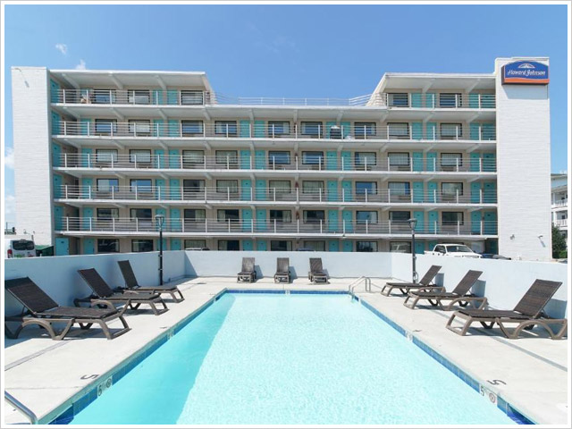 Howard Johnson by Wyndham Virginia Beach At The Beach - An Affordable Budget Friendly Option