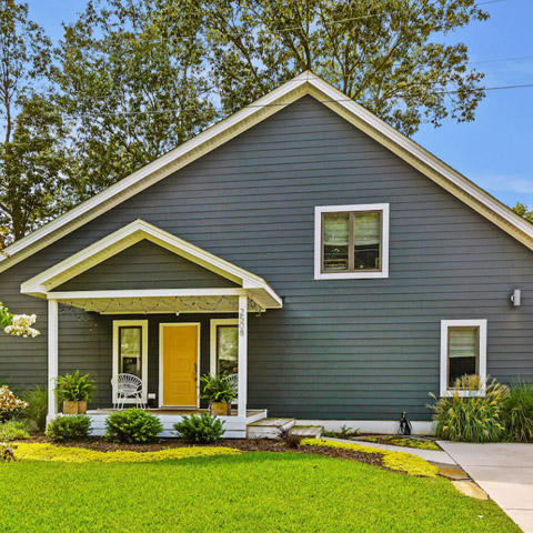 Walk to Beach & Boardwalk – Sleeps 9