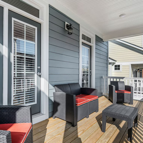 Large Family Getaway, 2 Living Rooms – Sleeps 8