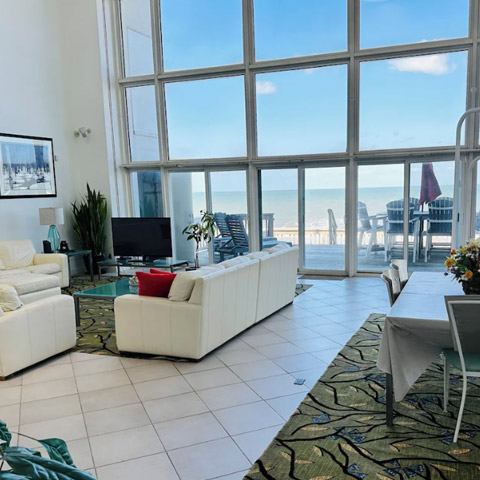 Oceanfront Retreat in Croatan Beach – Sleeps 12