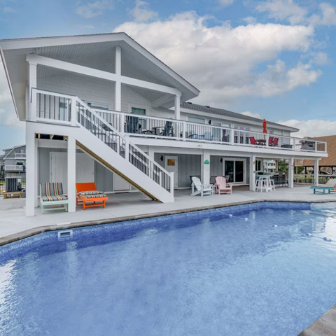 Paws and Relax, Stunning Ocean Views – Sleeps 13