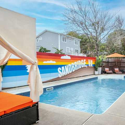 Designer Home with Pool and Hot Tub – Sleeps 20