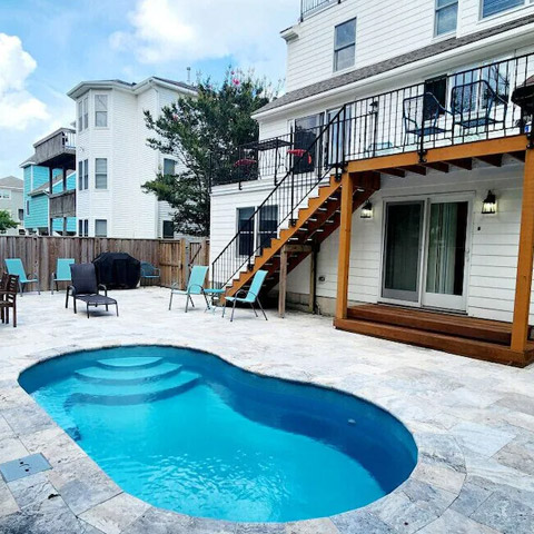 Rooftop Views in Croatan Beach – Sleeps 12
