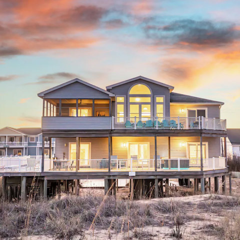 Oceanfront Home with Pool & Hot Tub – Sleeps 20